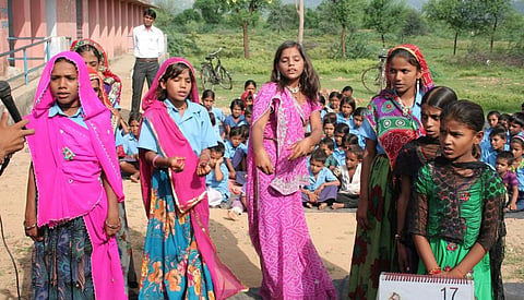 Children at a school in Alwar district. Photo: Wikimedia