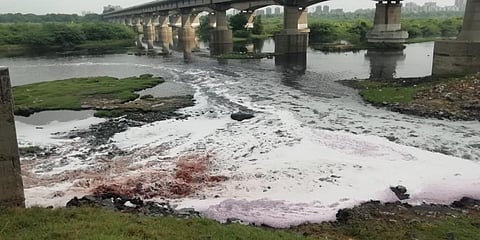 Partially treated effluents and sewage being discharged into the Sabarmati at Vishala Bridge in Ahmedabad. Photo: Krishnakant