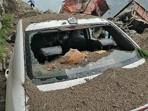हिमाचल प्रदेश के निगुलसरी में हुए भूस्खलन में 28 लोगों की मौत हो गई।