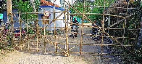 Dhinkia steel plant: Villagers block entry points with bamboo structures to oppose JSW project