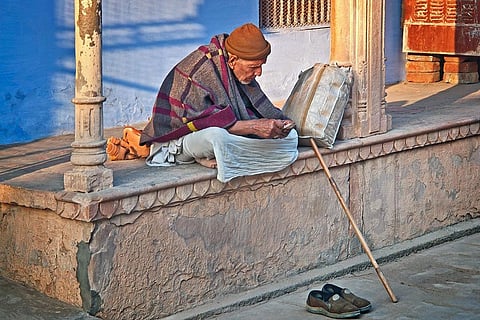 घटकर 67.2 वर्ष रह गई भारत में जीवन प्रत्याशा, दशकों की मेहनत हुई बेकार
