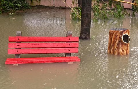 लखनऊ में 15 और 16 सितम्बर के बीच 24 घंटे में 160 मिमी बारिश ने लम्बे समय के बाद तमाम रिकॉर्ड तोड़ दिए। फोटो= वैंकटेश दत्ता