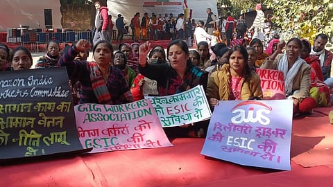Protesting workers at Jantar Mantar, New Delhi. Photo: NREGA Sangharsh Morcha