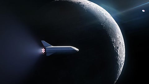 Artist’s impression of Starship cruising past the Moon. Space Exploration Technologies Corp. Photo: /SpaceX Flickr, CC BY-SA