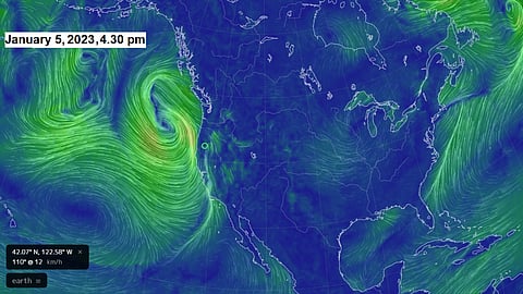 The storm has already left more than 76,000 people in the San Francisco Bay Area of California and nearly 19,000 more along the Central Coast without electricity. Screengrab: Earth null school