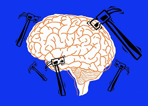 Researchers are working on untangling the neural circuitry of chronic and acute pain. Photo: Victor Habbick Visions/Science Photo Library via Getty Images