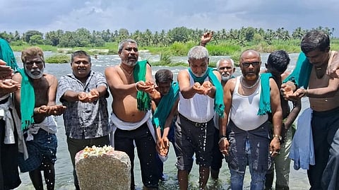 Farmers in Mandya, Karnataka, protesting the release of Cauvery waters to Tamil Nadu.