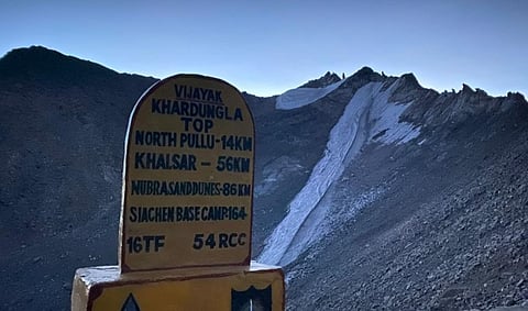 The top of a snowless Khardungla Pass this winter. Photo: Dorjay Kaya.