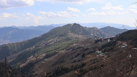 Theog town in Himachal Pradesh, once known for February–March snowfall, now remains dry.