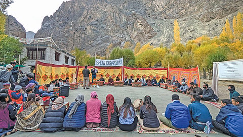Tar village has taken steps to establish itself as a sustainable tourist destination for wildlife enthusiasts who want to see the snow leopard in its natural habitat. In 2024 the Union government selected it as one of the winners of “Best Tourism Villages Competition”