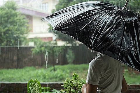 Daily weather tracker: Heavy rain threatens Madhya Pradesh, Uttar Pradesh and West Bengal; flood risk rises