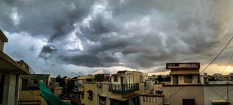 Daily weather tracker: Monsoon’s changing mood; heavy rain in some states, humid heat in others
