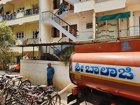 Parts of Bengaluru are now primarily dependent on tanker-based groundwater supply. Photo: Swati Bhatia / CSE