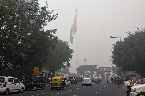 गर्मी के साथ प्रदूषण से हांफती दिल्ली, नोएडा, गाजियाबाद सहित छह शहरों में प्रदूषण से जानलेवा हुए हालात