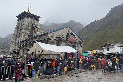 उत्तराखंड में 18 जून, 2013 को आई जलवायु त्रासदी का गवाह रहा केदारनाथ धाम; फोटो: आईस्टॉक