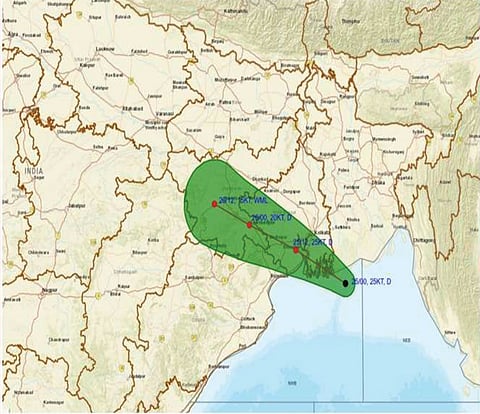 चक्रवात: बंगाल की खाड़ी और अरब सागर के लिए विशेष उष्णकटिबंधीय मौसम पूर्वानुमान