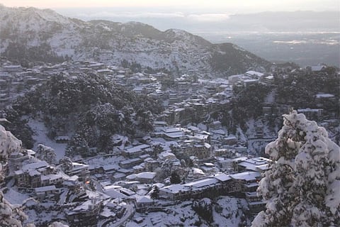 21 दिसंबर को जम्मू और कश्मीर, लद्दाख, गिलगित-बाल्टिस्तान-मुजफ्फराबाद के कुछ हिस्सों में भारी बारिश और जमकर बर्फबारी हो सकती है।
