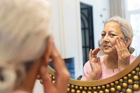 नई एंटी-एजिंग रिसर्च में सेनोलाइटिक्स, सेनोमॉर्फिक्स और सीएआर-टी तकनीक जैसे उन्नत उपचारों पर तेजी से काम हो रहा है।