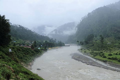 हिमाचल, उत्तराखंड, जम्मू-कश्मीर और लद्दाख में रेड अलर्ट, अत्यंत भारी बारिश, भूस्खलन और अचानक बाढ़ का खतरा