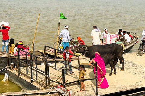 बिहार में गंगा और सहायक नदियों का जलस्तर बढ़ा, 18 से अधिक जिले बाढ़ से प्रभावित, लाखों लोग परेशान हैं।