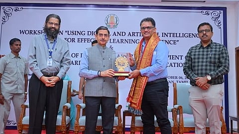 TN Governor felicitates SASTRA University faculty for National Teacher Award