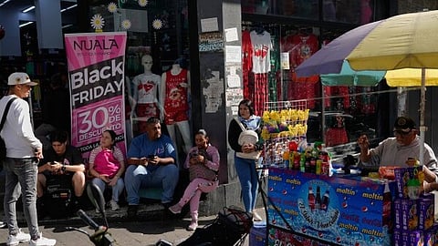 Economic turmoil dampens Black Friday shopping in Venezuela