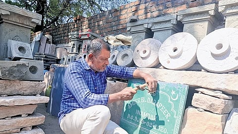 A resident of Vijayapura, Aziz studied only up to Class 7 before joining the family trade at a young age.