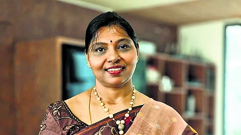 Sandhya Raju Linga