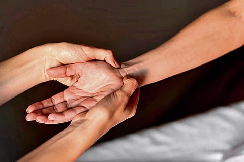 Treating Kampavata with Ayurveda