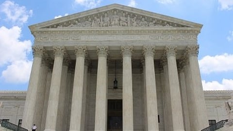 Amid deportation push, US DoJ targets slow immigration judges