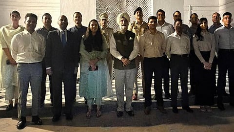 Delhi LG urges young police officers to embrace challenges