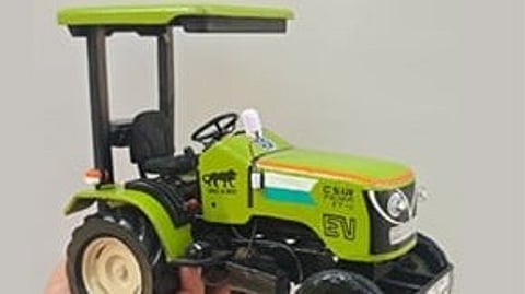 IIT Kanpur startup to develop fully electric compact tractor