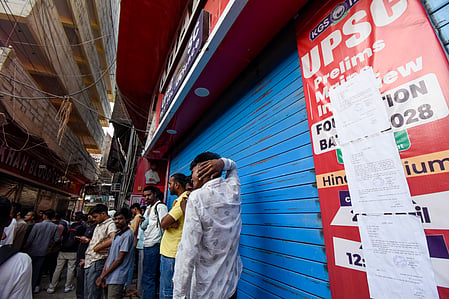 Patna: Students gather outside the Khan Global Studies (KGS) coaching institute after police pasted notices at the entrance in connection with the recent vandalism and stone-pelting case involving the coaching centre of educator Faisal Khan, popularly known as