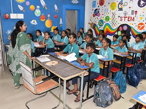 Kavi Dula Kaag School Vadodara closes admissions ahead Shala Praveshotsav 2026 displays No Admission board
