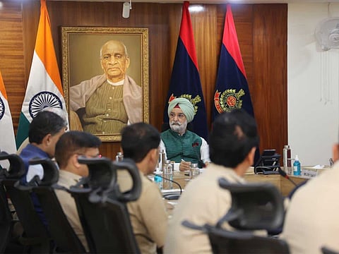 LG chairs review meeting with Delhi CP at Police Headquarters, says "Safety of women, children non-negotiable"