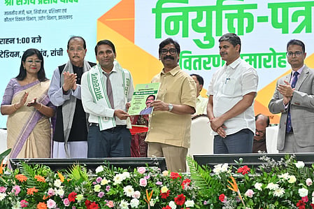 Jharkhand appoints 1,042 assistant teachers as state prioritises public education model