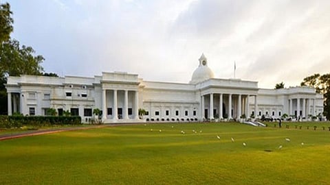 IIT Roorkee warns students against supporting political movements