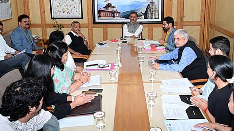 Himachal CM directs one-year internship for foreign MBBS graduates