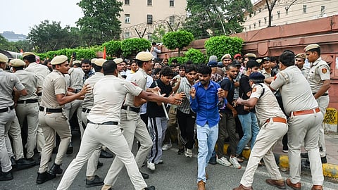 Monsoon session: Congress MPs Surjewala, Vijay Vasanth move notices over alleged force against NEET protesters on July 20