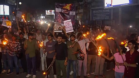 Students stage sit-in in Ranchi over alleged JPSC and JSSC exam irregularities, demanding CBI probe