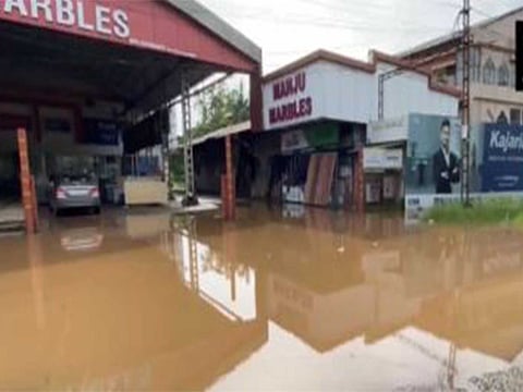 Keralam: Heavy rainfall triggers waterlogging in Kottayam; Schools, colleges shut