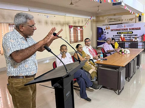 BHU Journalism Department holds dialogue on AI, research ethics and fieldwork