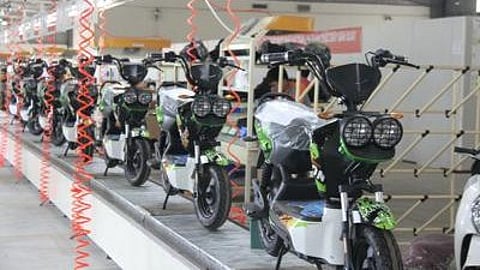 Young Chinese shun blue-collar jobs, posing challenge for factories: Report