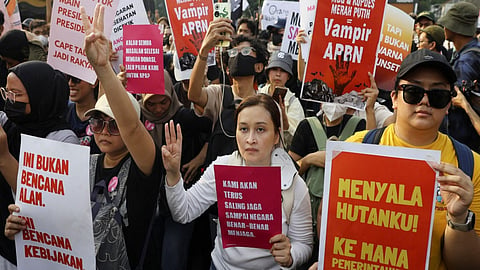 Student protests erupt across Indonesia over rising living costs, forest fires