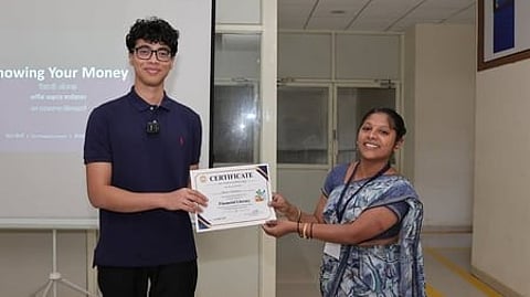 How a 17-year-old is bringing financial literacy to women in India
