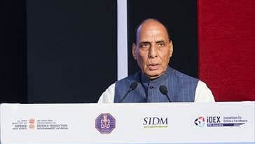 ‘Aatmanirbharta 2.0’: Rajnath Singh calls for moving to next level of self-reliance in defence sector (Photo: IANS)