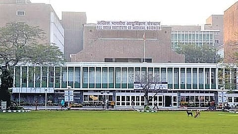 AIIMS surgeons discuss robotics for difficult gallbladder anatomy