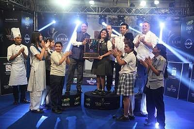 Hyderabad girl Trisha Reddy wins 5 Lakhs in India's biggest young chef competition