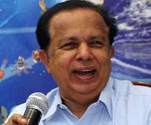 Nair also spoke strongly against the tendency of parties to make campuses a training ground for politicians