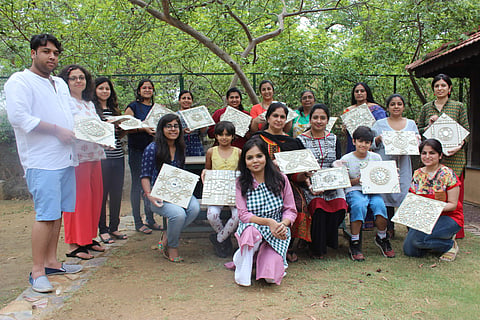 Nishi Srivastava along with participants when she conducted Lippan Kaam workshop